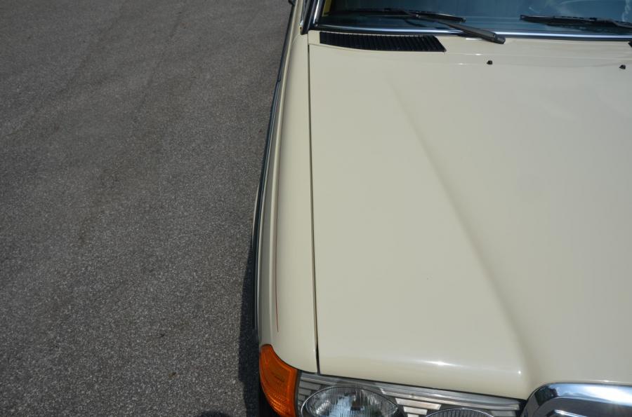 Детали экстерьера Mercedes-Benz 240 D (Bm.123.123) 1983 года  (EU) (фото 21 из 80)